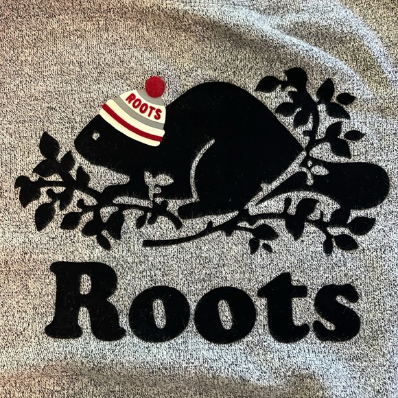 GIRLS ROOTS CHRISTMAS SWEATSHIRT - Picture 3 of 6